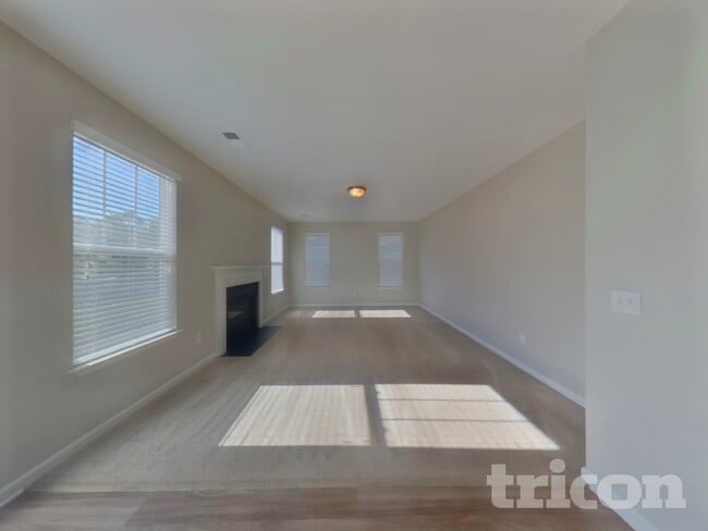 Foto del edificio - 583 Goldstone Ln