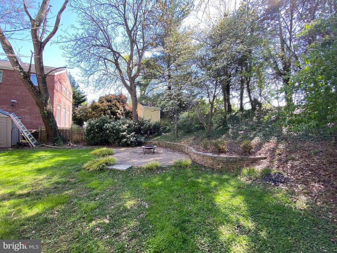 1708 N Roosevelt St, Arlington, VA 22205 House Rental in Arlington