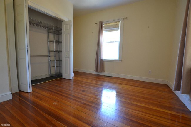 Foto del edificio - 2 br, 1 bath  - 51 Litchfield St