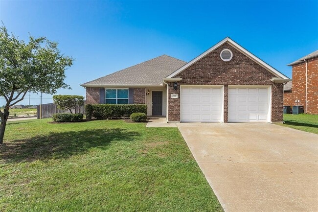 Building Photo - 529 Quail Hollow Dr