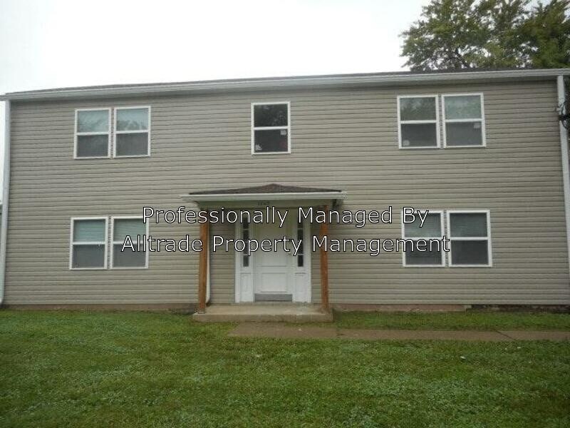 Primary Photo - 1745 Sonne Ave
