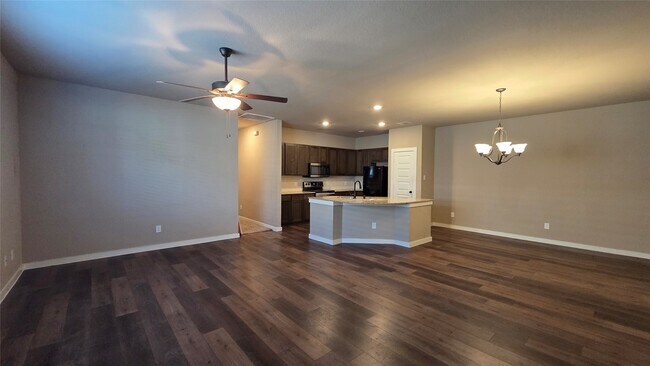 Foto del edificio - 9720 Grosbeak Ln