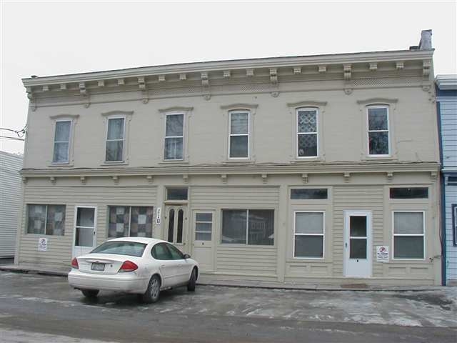 Foto principal - 118 S Main St