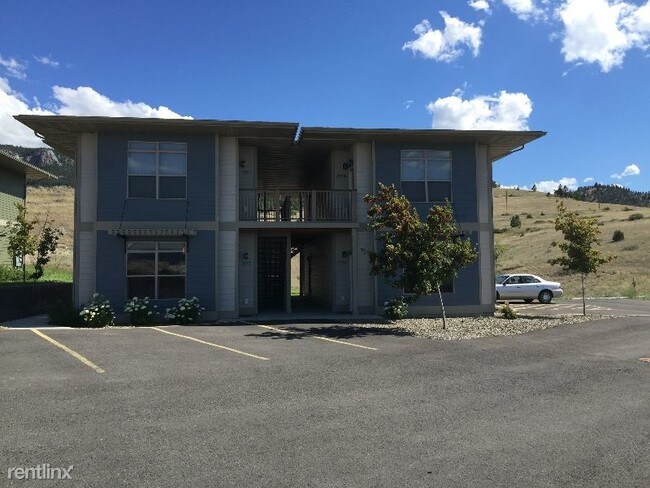 Building Photo - 2 br, 1 bath Condo - 2880 Overlook Blvd