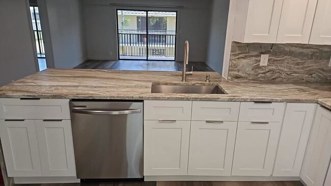 Photo - 460 NW 20th St Apartment