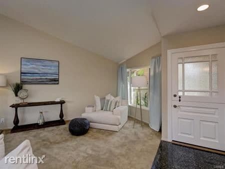 Building Photo - 7745 Seabreeze Dr