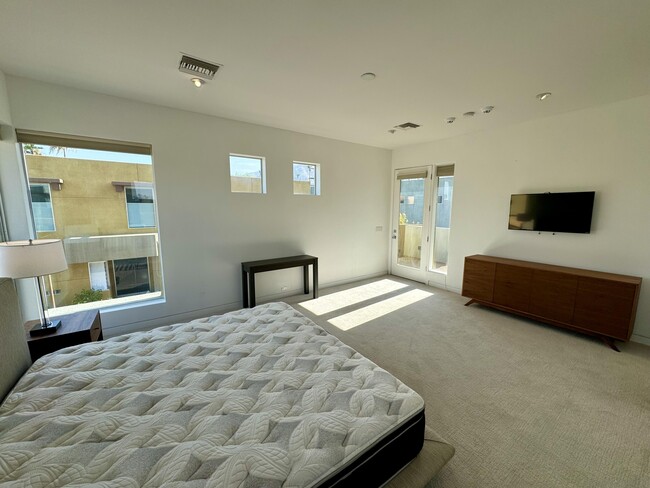 Foto del edificio - 2065 Tangerine Ct
