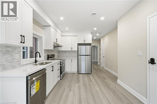 Photo du bâtiment - 489 Cannon St E