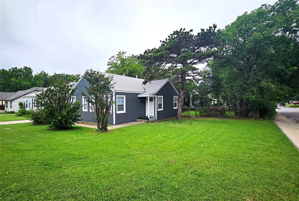 Foto principal - 2417 NW 36th Terrace