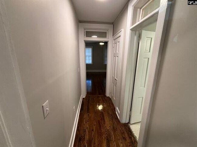 Foto del edificio - 1219 Elmwood Ave