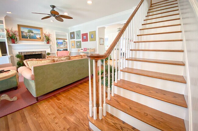 Foto del edificio - Beautifully FURNISHED Off Season 3bd/2.5 BA Single Family Home