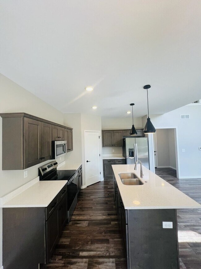 Foto del edificio - 1105 Ivy Ln