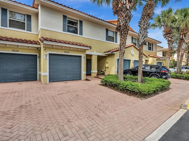 Primary Photo - 2529 NW 31st Ct