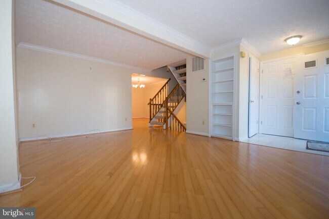 Foto del edificio - 7993 Tyson Oaks Cir