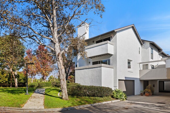 Foto del edificio - 500 Harbor Woods Pl