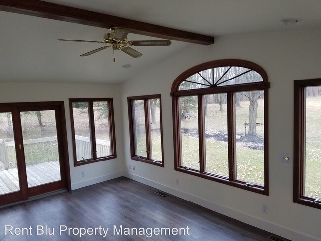 Foto del edificio - 8210 68th St SE