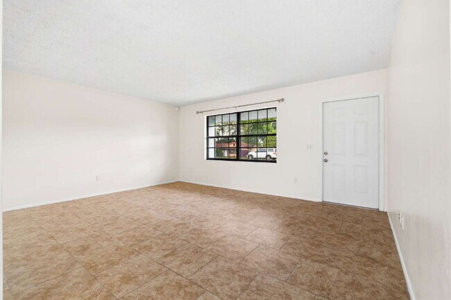 Foto del edificio - Recently updated 3BR, 2BA in The Shores