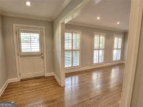 Building Photo - 5575 Lake Forrest Dr NW