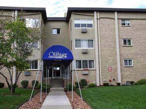 Foto principal - 5400 St Paul Blvd