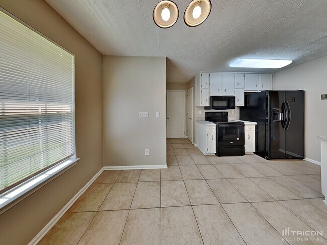 Foto del edificio - 538 Grove Pointe Ct