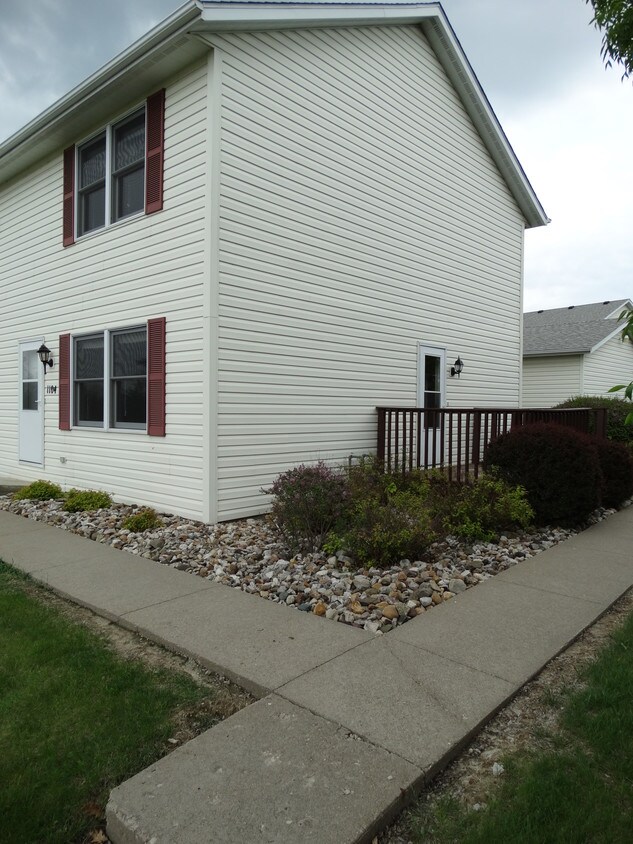 1002 Jay St, Ottumwa, IA 52501 Townhome Rentals in Ottumwa IA
