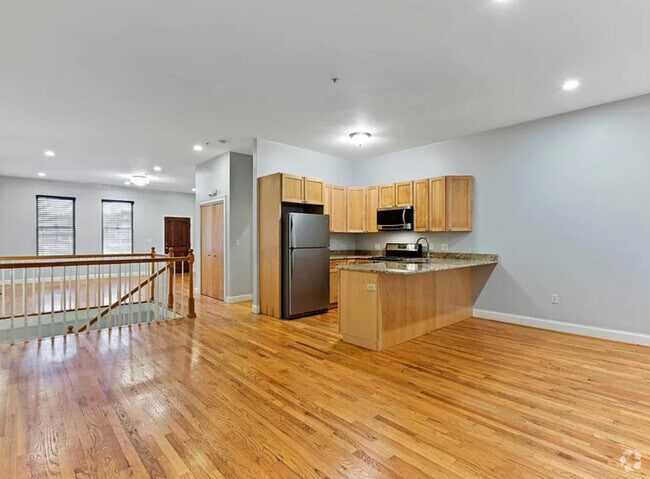 Building Photo - 873 Harrison Ave
