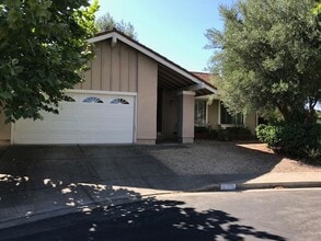 Building Photo - 605 Barn Owl Ct