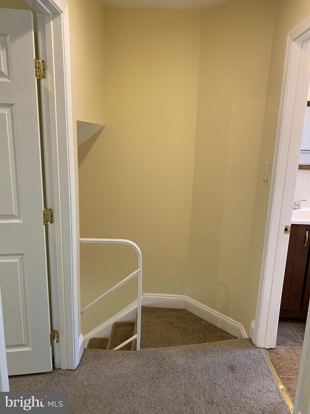 Foto principal - 2566 Iverson St