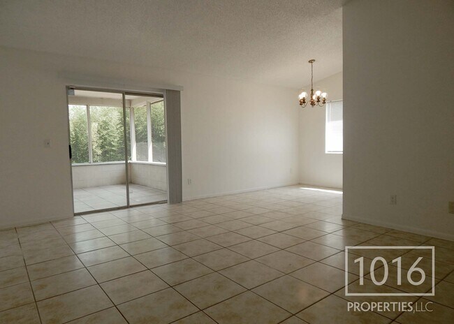 Living room and dining room - 4755 White Willow Ln