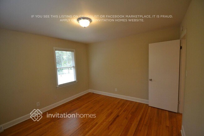 Foto del edificio - 1142 Eastview Dr