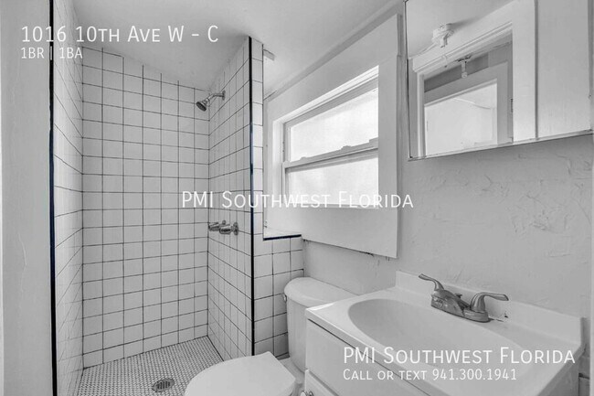 Foto del edificio - 1016 10th Ave W