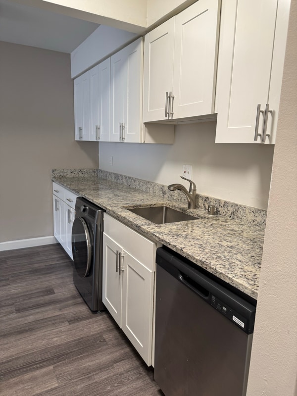 Foto del edificio - 2131 N Summit Ave