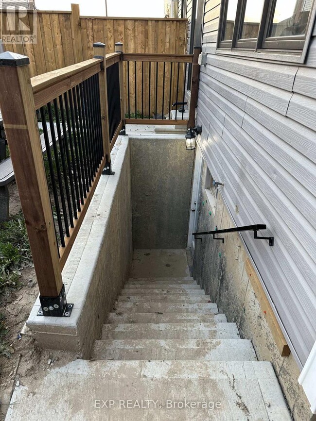 Building Photo - 99 Oaktree Dr