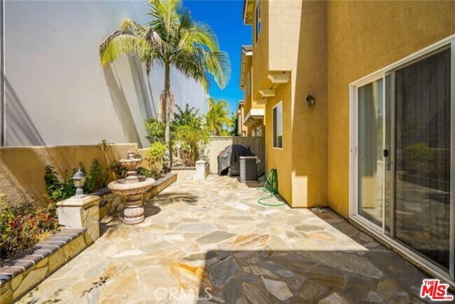 Foto del edificio - 1241 Ivy Terrace