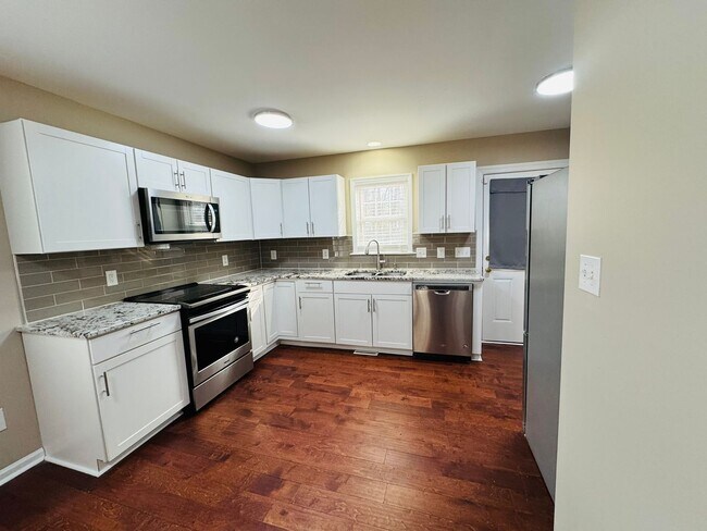 Foto del edificio - 6904 Fox Haven Pl