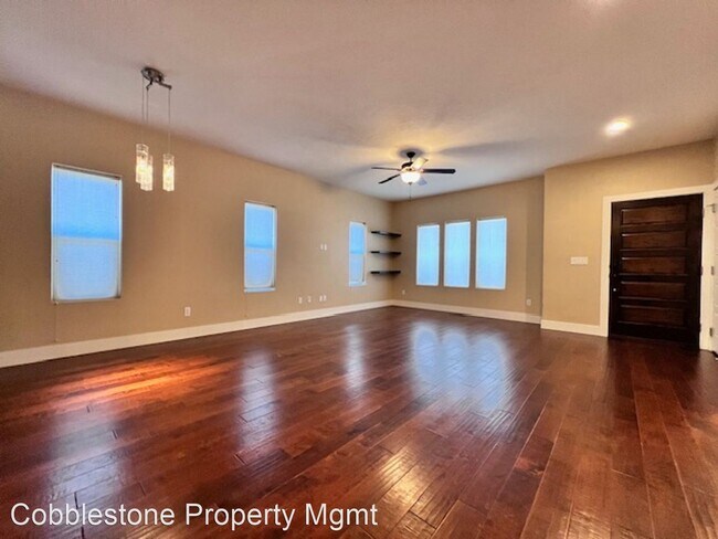 Foto del edificio - 3 br, 2.5 bath House - 6855 W Waverly Lane