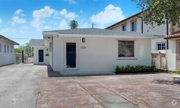 Building Photo - 3334 SW 24th St
