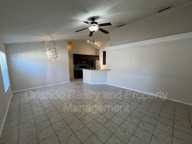 Foto del edificio - 1182 Sheeler Hills Dr