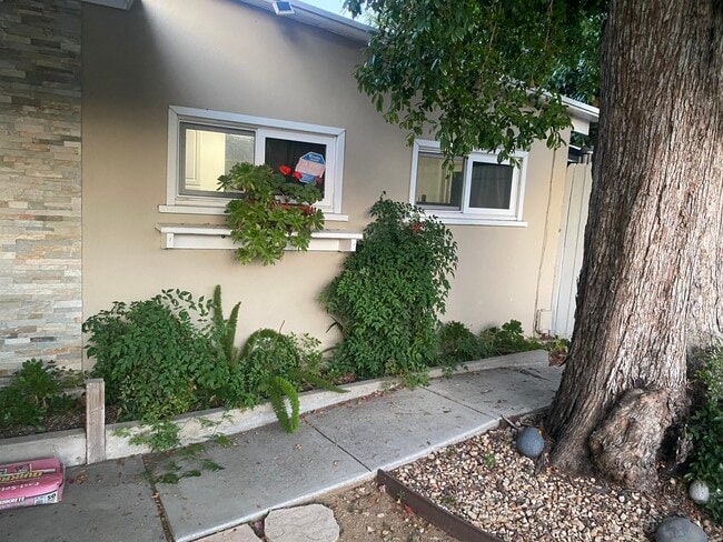 Building Photo - 12360 Huston St