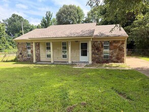 Building Photo - 691 Creekstone Cir