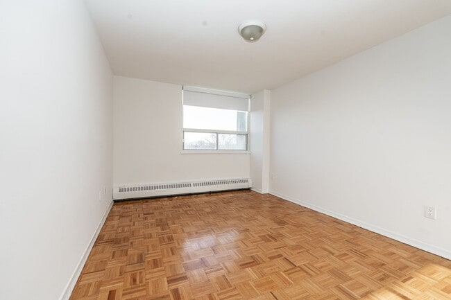 Building Photo - 263 Dixon Rd