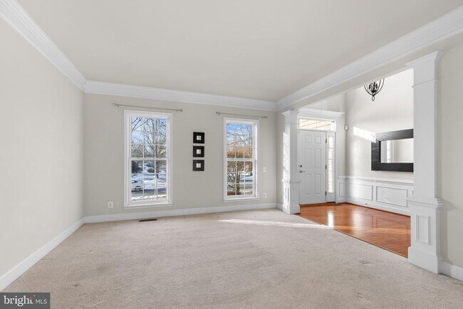Foto del edificio - 9120 Laurel Highlands Place