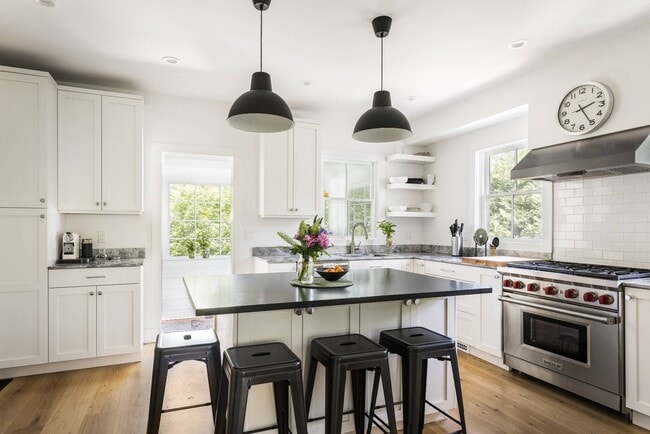 Foto del edificio - 11 Montauk Ave