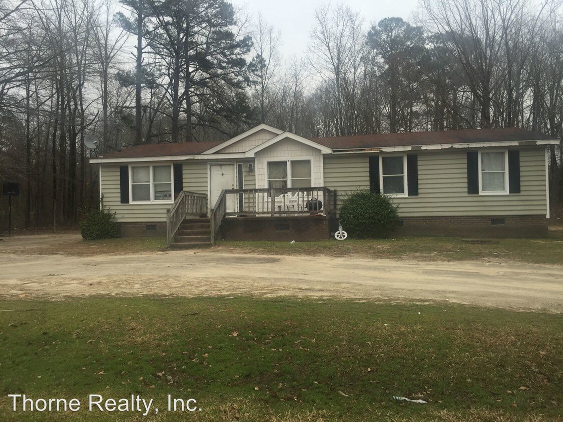 Primary Photo - 4 br, 2 bath House - 323 Neville Street