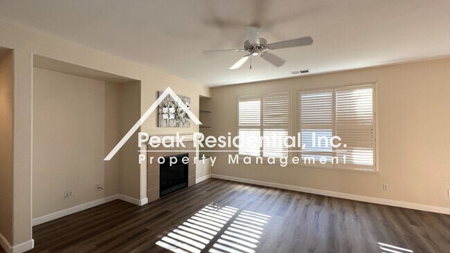 Foto del edificio - Beautiful 3bd/2ba Elk Grove Home with 2 Ca...