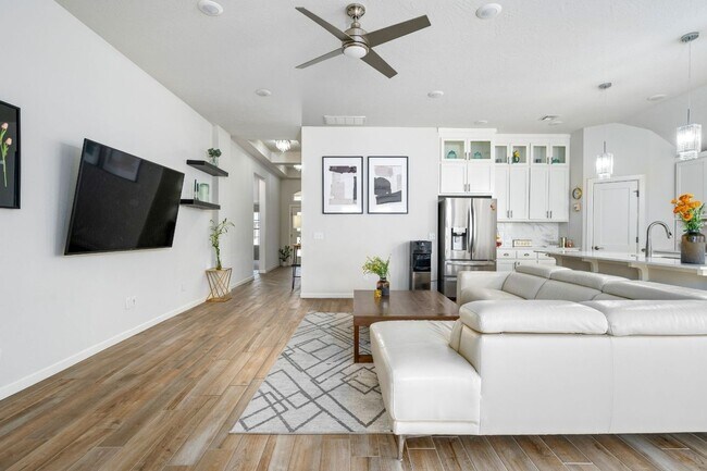 Foto del edificio - Stunning 4 bedroom House
