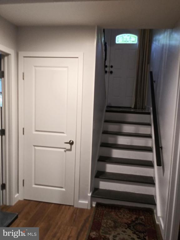 Primary Photo - 276 Paxinos Dr