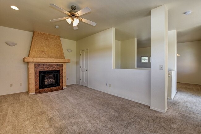 Building Photo - 221 Spring St