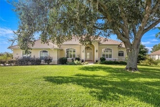 Building Photo - 482 W Fenway Dr