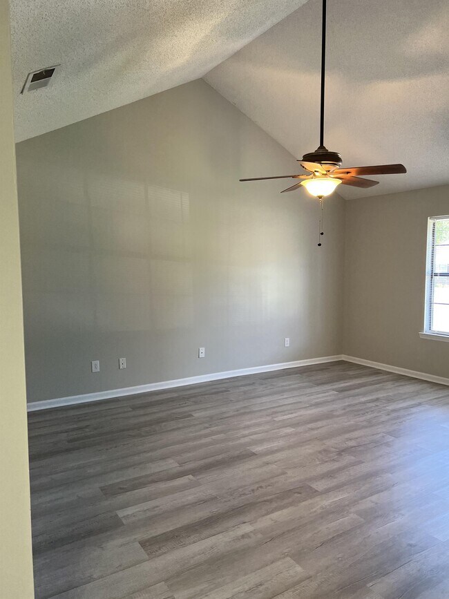 Foto del edificio - 274 Hunters Branch Dr